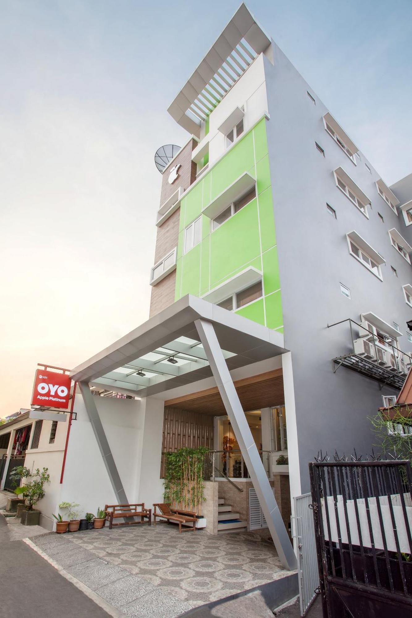 Super Oyo Flagship 101 Apple Platinum Hotel Jakarta Kültér fotó